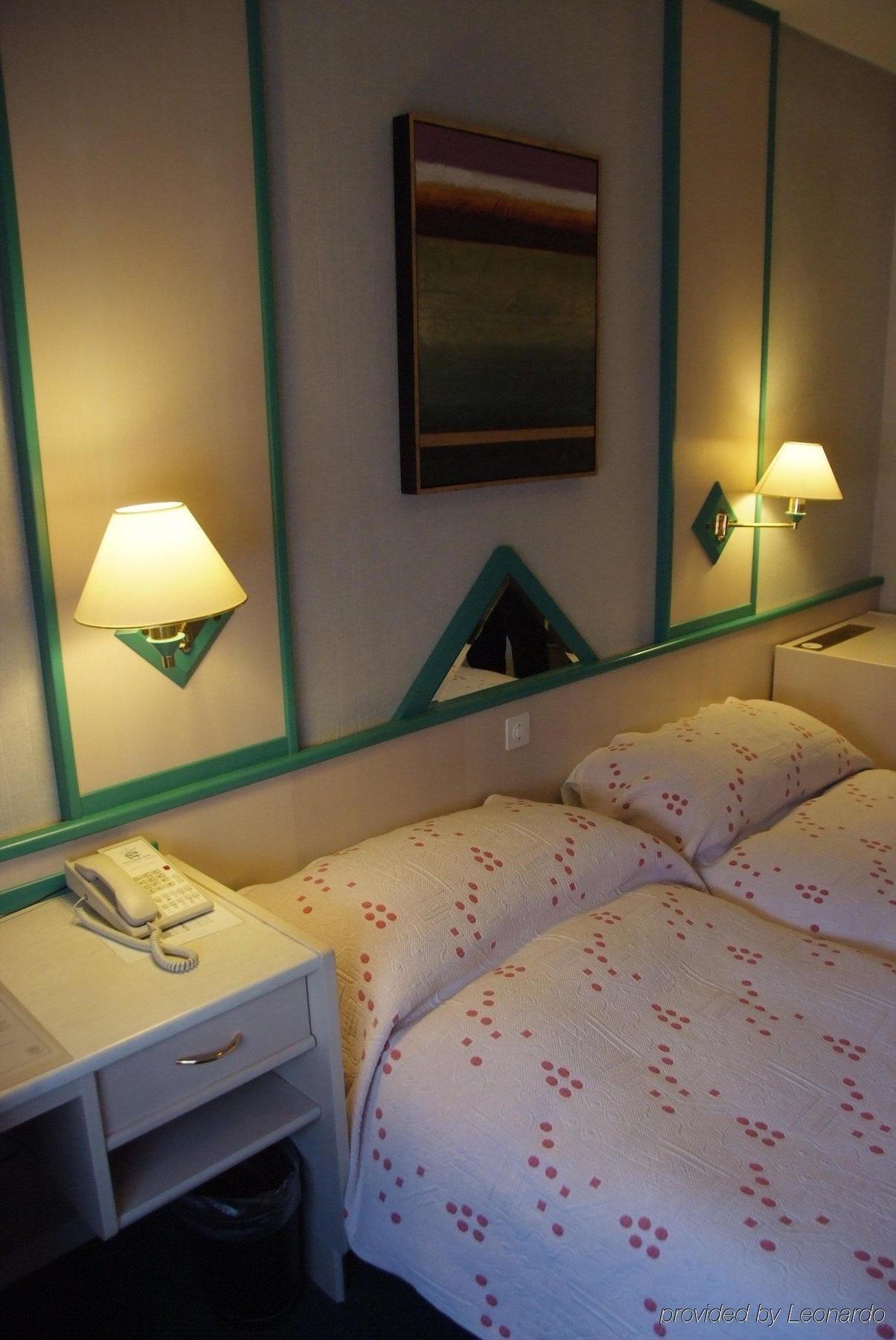 Hotel Regina Lausana Quarto foto